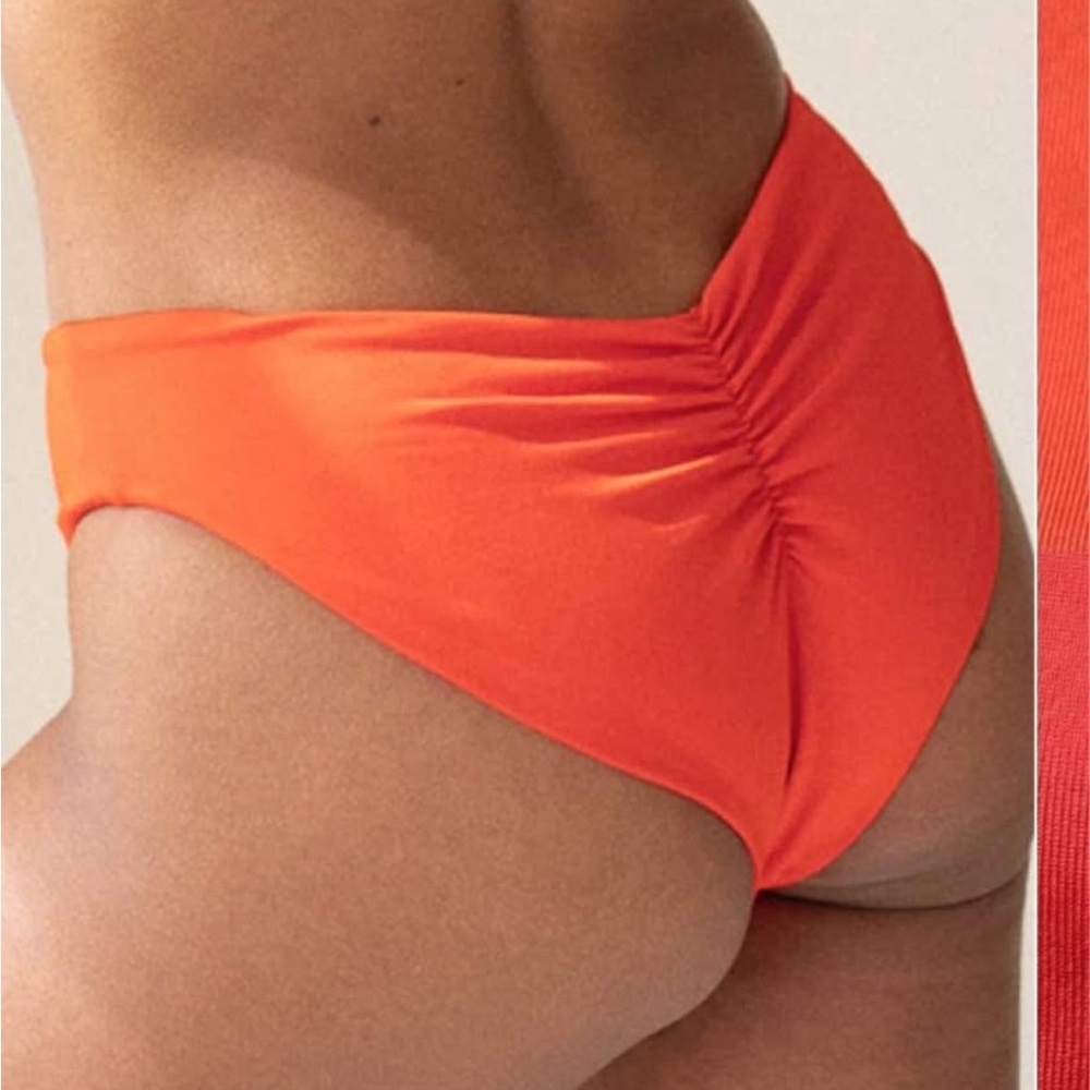 High waisted Scrunch Bottoms cheeky and fun! Brand new